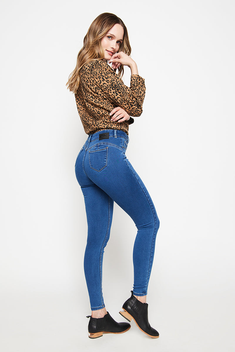 amalia3044-5f77ffb5-0d86-4666-bd17-41e87543f80a.jpg