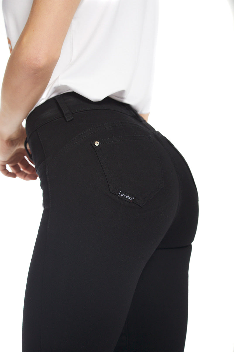 jeans-mujer-amalia-tiro-alto-recto-seiko-4532-negro-4-81a0f9b3-2f3a-4cc1-bd8e-961f7c0c5e4c.jpg