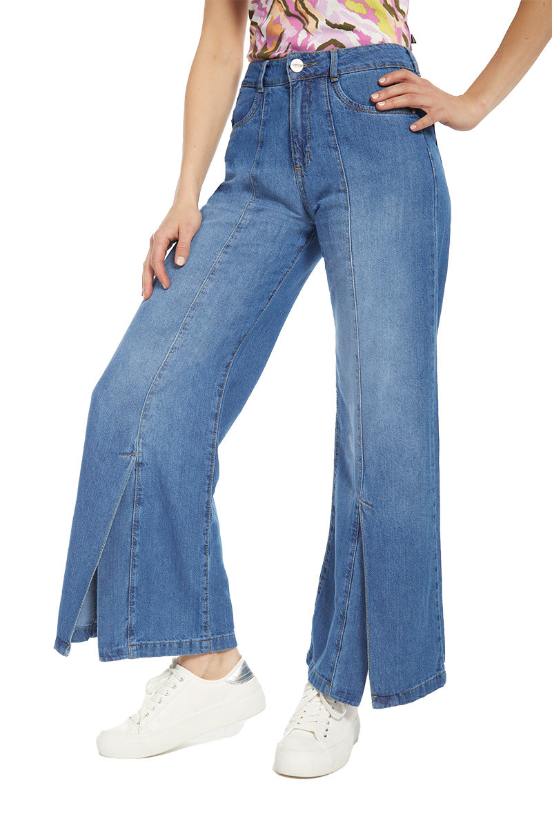 jeans-mujer-amalia-tiro-alto-wide-leg-4212-celeste-2-f6206620-8e63-431e-9753-d8c4dc9d7a5a.jpg