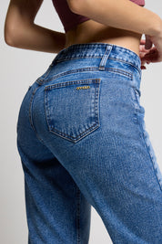 Jeans Mom Tachas 5248