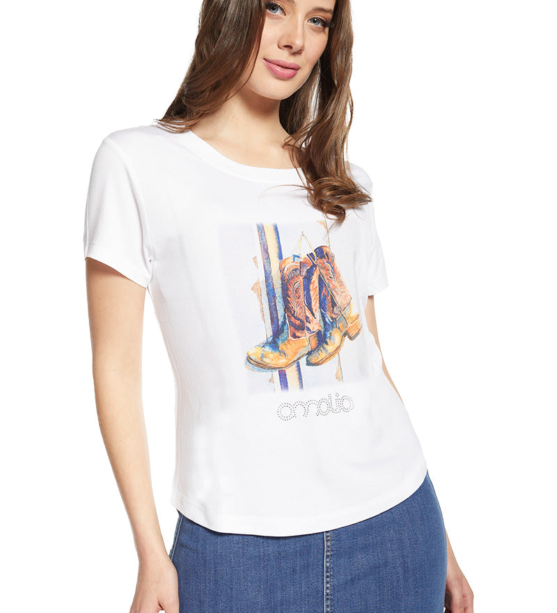 polera-mujer-amalia-manga-corta-4475-blanca-estampado-c5073112-0f6c-4a18-b9e1-758a490d522c_aeca7b46-bca7-4ae8-af4d-b53ce3397dca.jpg