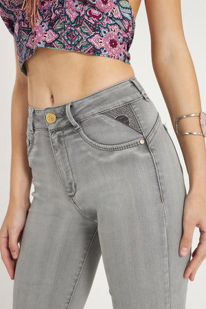 AGATA JEANS  · FLARE · 4086